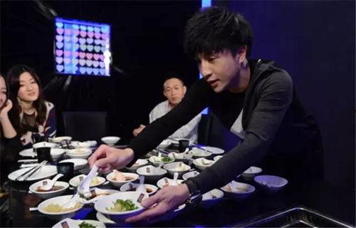 娱乐圈吃瓜节图片